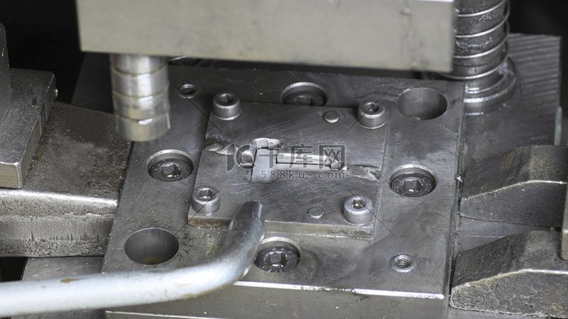 高光注塑模具定制，从设计到交付的五大关键步骤