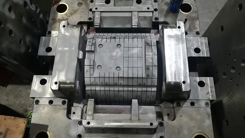 模具加工尺寸精度要求：揭秘影响精密模具质量的关键因素